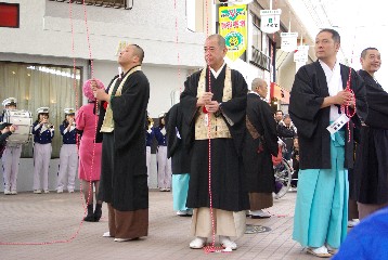 100406_02.jpg(36075 byte)